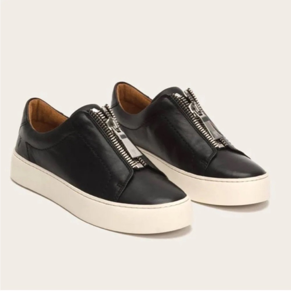 Frye size 6 Lena zip low. Black leather